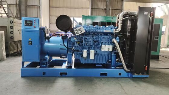 1500/1800rpm Velocidade nominal Weichai 750KVA/600KW Set de gerador a diesel com modelo de motor 6M33D725E310 e consumo de combustível de 15,7L/h